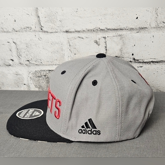 Houston Rockets Flat Brim Fitted Adidas Hat - Picture 2 of 7